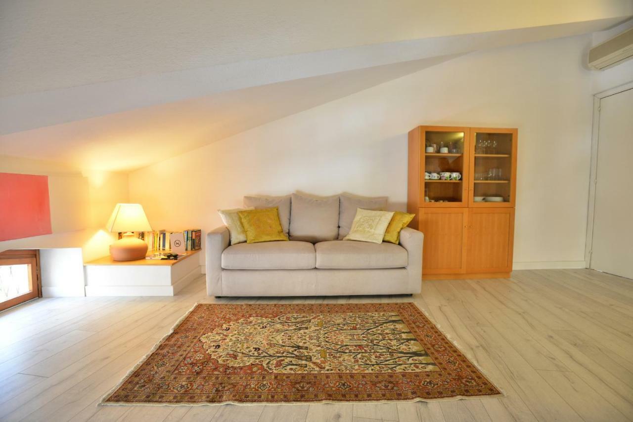 Maison Matisse Apartment Cagliari Bagian luar foto